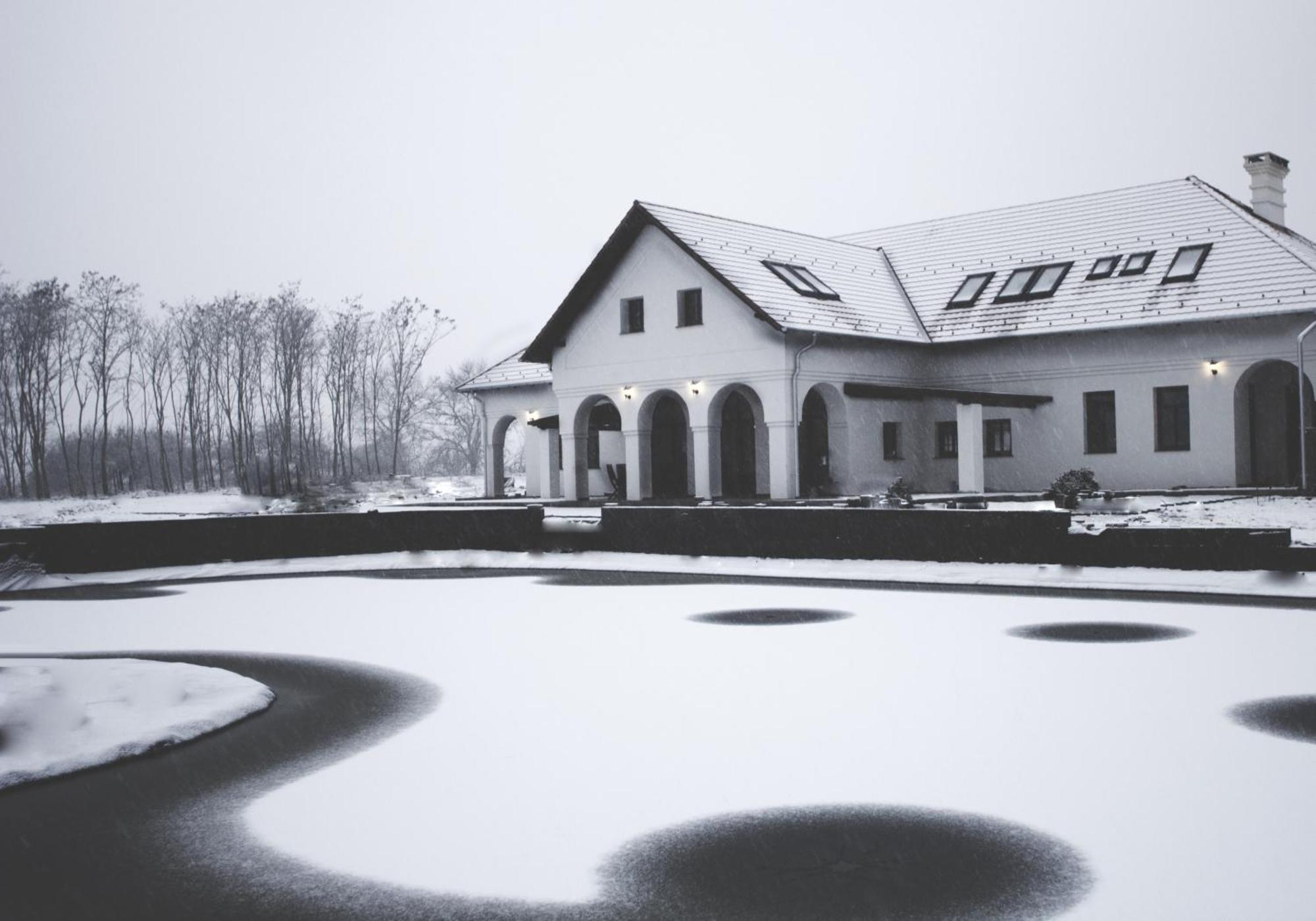 Deak Udvarhaz Hotel Kakucs Esterno foto
